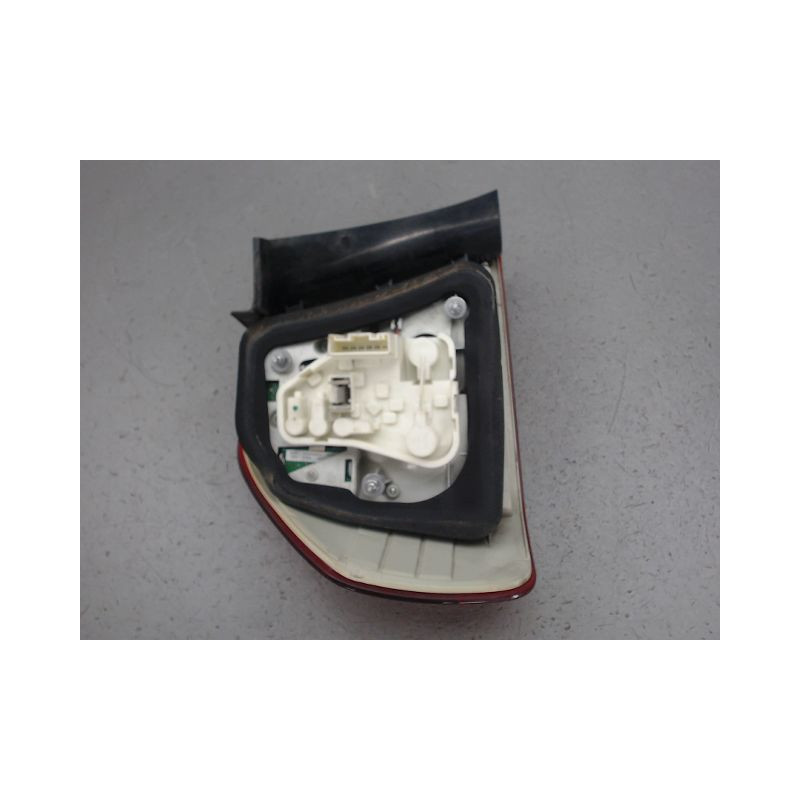 FEU ARRIERE DROIT B.M.W. SERIE 3