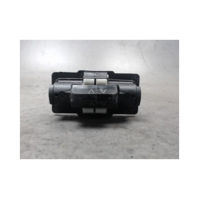 TIRANT PORTE AVANT GAUCHE PEUGEOT 5008