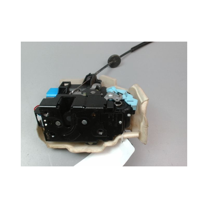 SYSTEME CONDAMNATION AVANT DROIT VOLKSWAGEN GOLF V (1K) 2003-2008