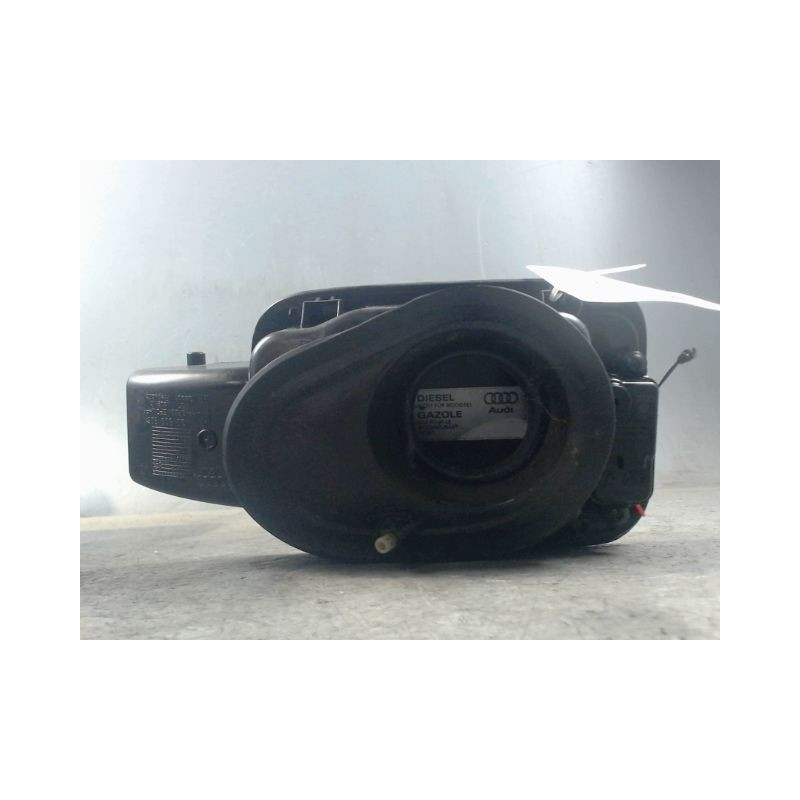 VOLET DE TRAPPE CARBURANT AUDI A6 2004-