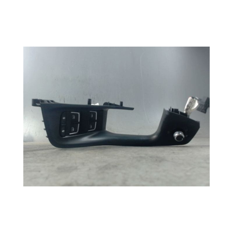 COMMANDE LEVE-GLACE PORTE AVG AUDI A6 2004-