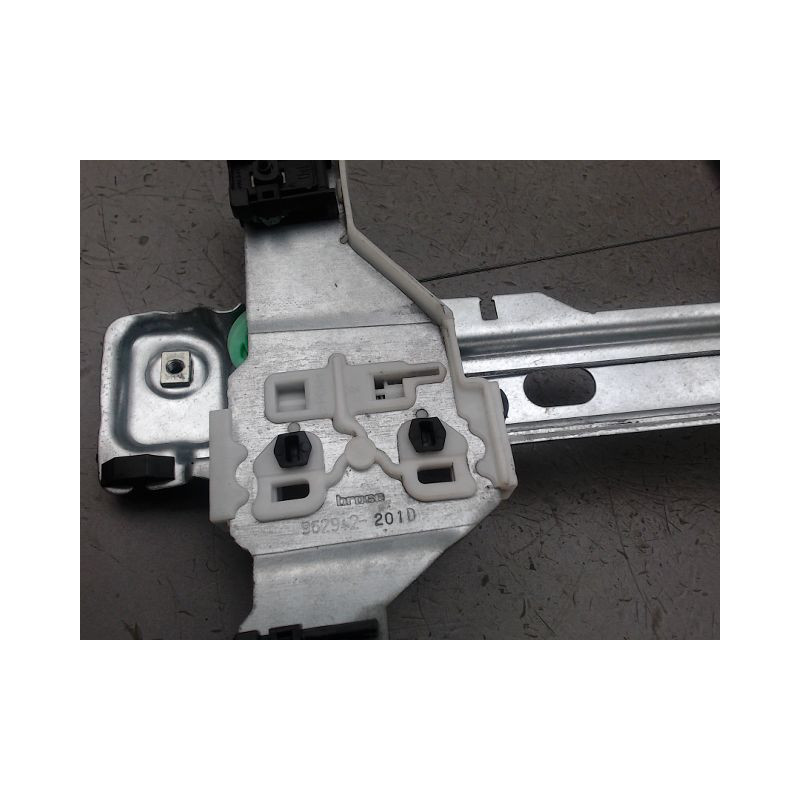 MECANISME LEVE-GLACE AVANT GAUCHE PEUGEOT 5008