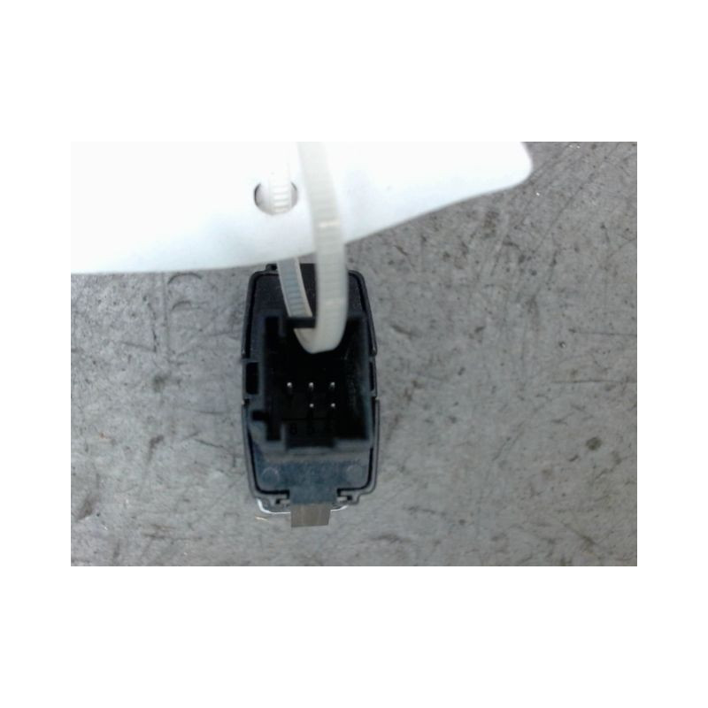 BOUTON DE WARNING B.M.W. SERIE 1