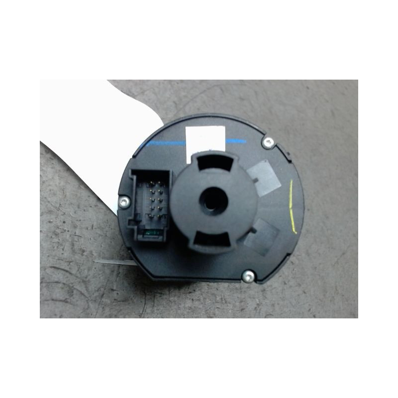 COMMANDE ECLAIRAGE VOLKSWAGEN SCIROCCO 2008-