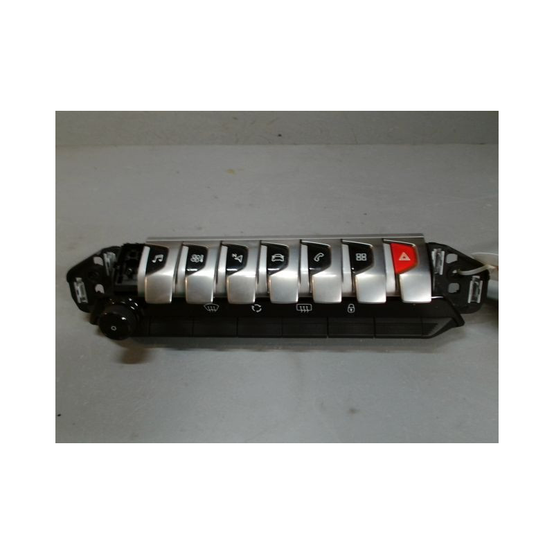 BOUTON DE WARNING PEUGEOT 5008