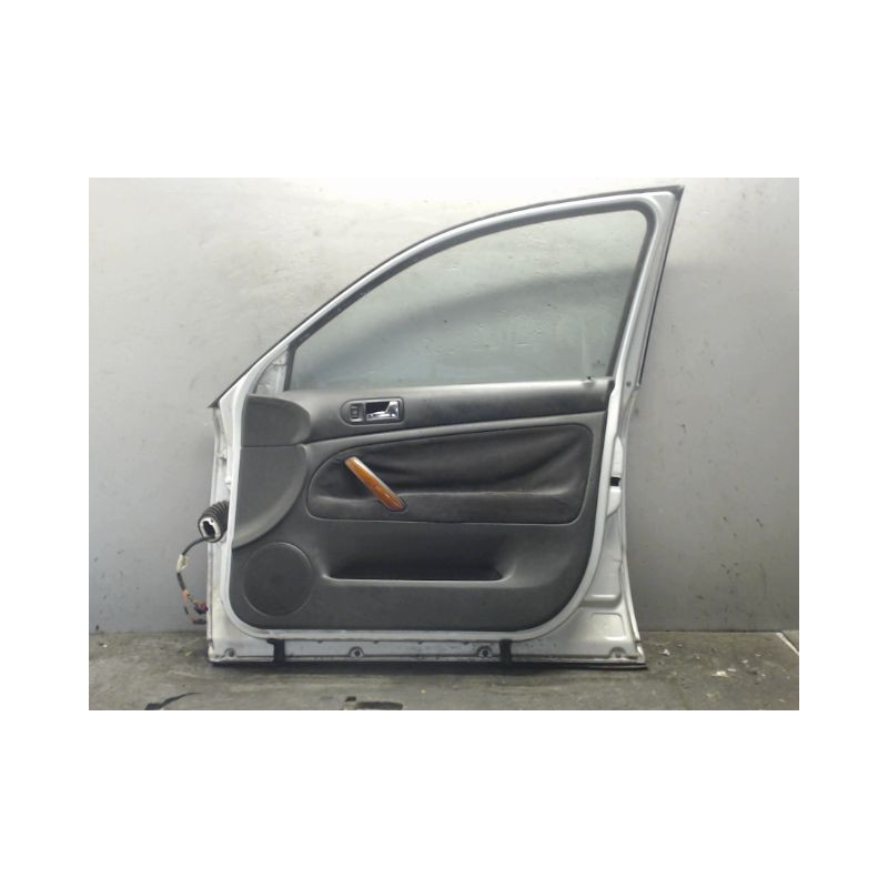PORTE AVANT DROIT VOLKSWAGEN PASSAT