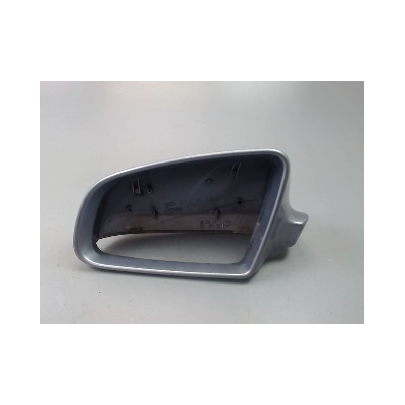 CARENAGE RETROVISEUR EXTERIEUR GAUCHE AUDI A3 II Phase 1 (8P) 2003-2008