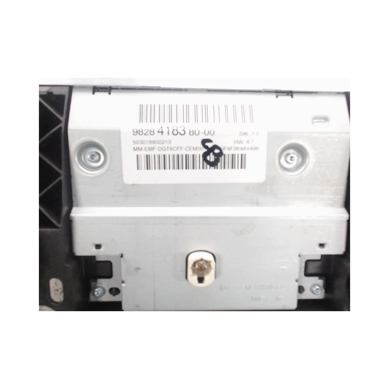 ECRAN GPS PEUGEOT 5008