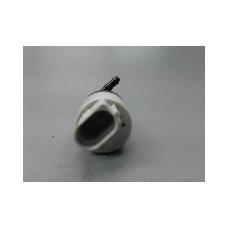 POMPE LAVE-GLACE AVANT BMW SERIE 1