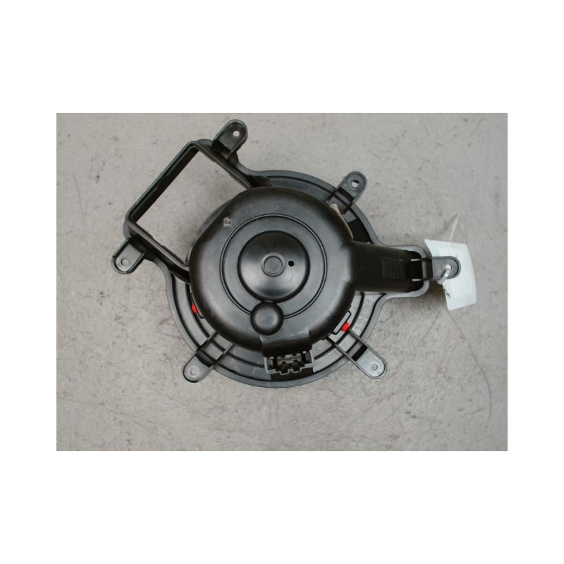 MOTEUR VENTILATEUR CHAUFFAGE PEUGEOT 5008 2009-