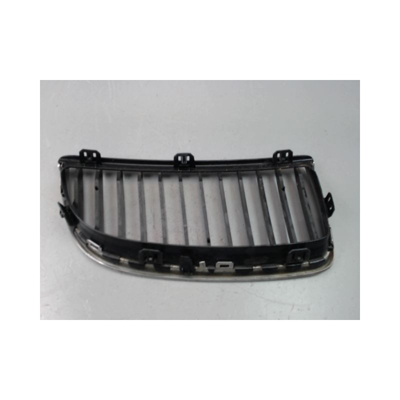 GRILLE CALANDRE GAUCHE BMW SERIE 3 BERL. V Phase 1 (E90) 2005-2008