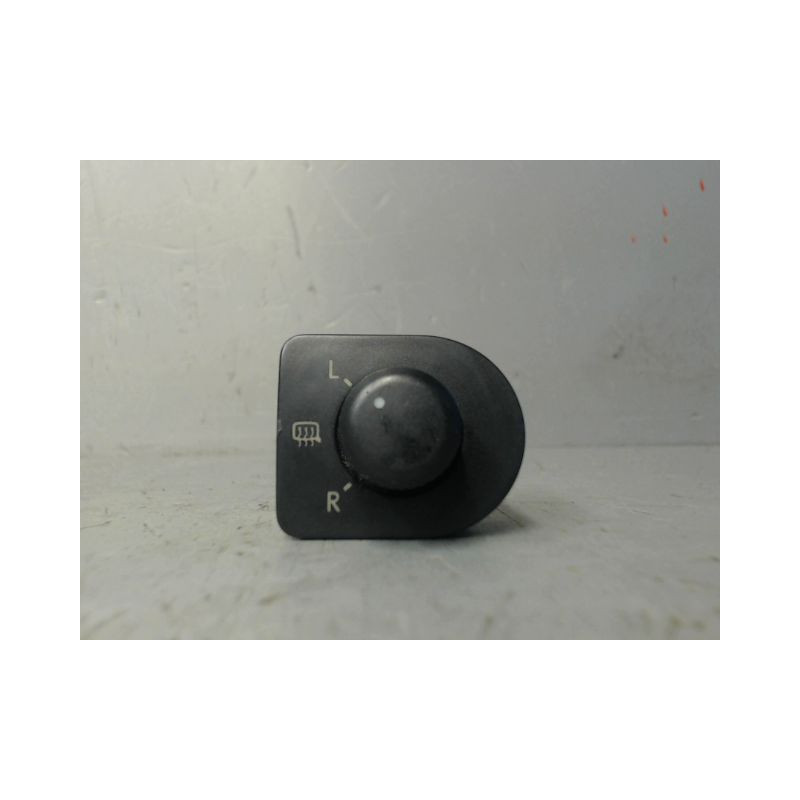 COMMANDE RETROVISSEUR EXTERIEUR ELECTRIQUE VOLKSWAGEN PASSAT