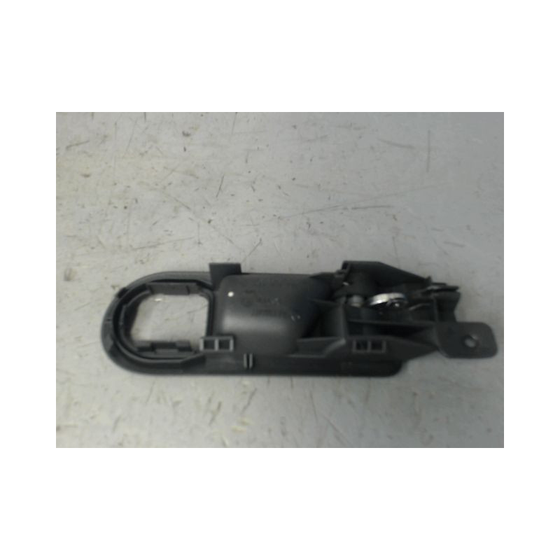 POIGNEE INTERIEURE PORTE AVANT GAUCHE VOLKSWAGEN PASSAT