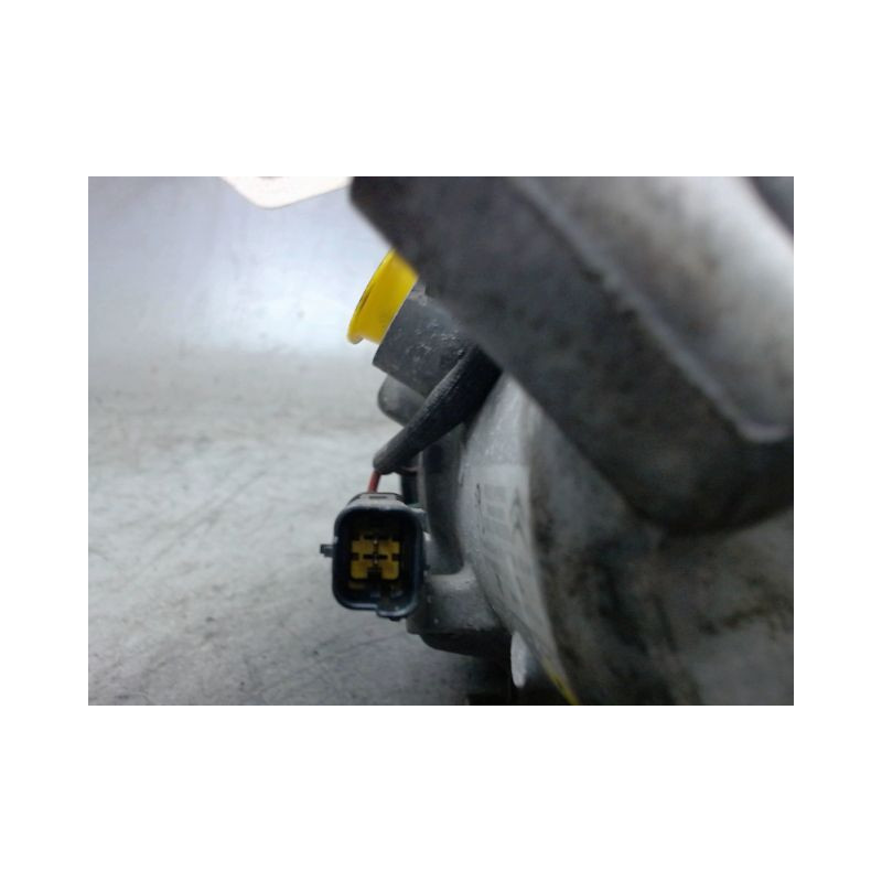 COMPRESSEUR AIR CONDITIONNE PEUGEOT 208