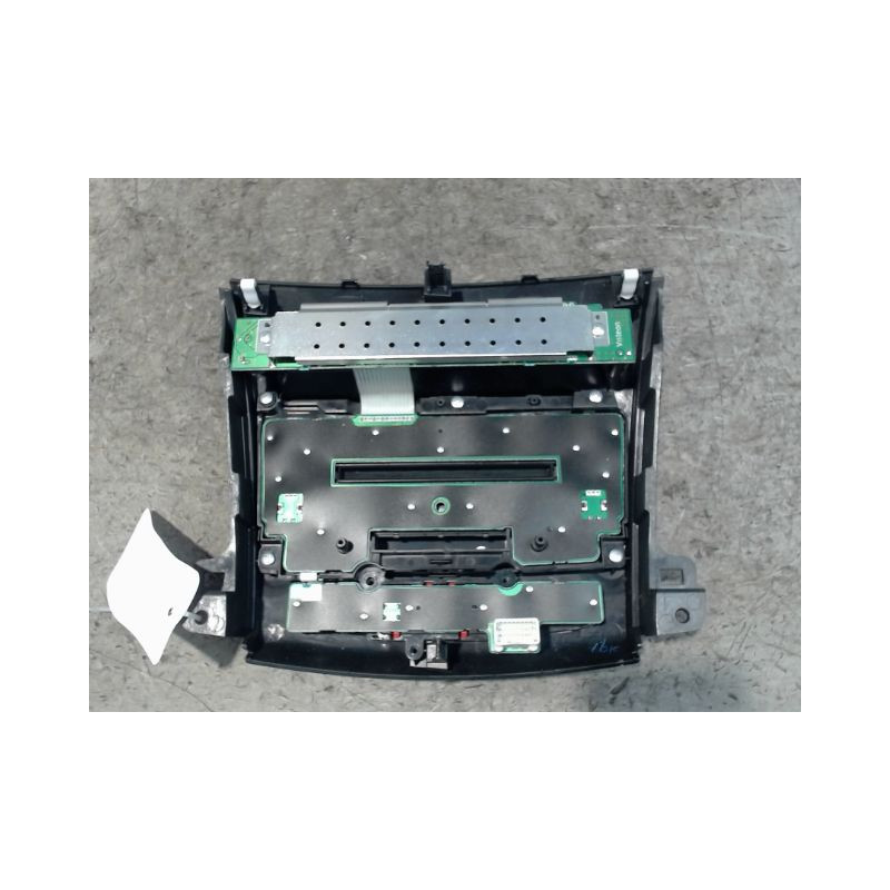 BOUTON DE WARNING PEUGEOT 4007
