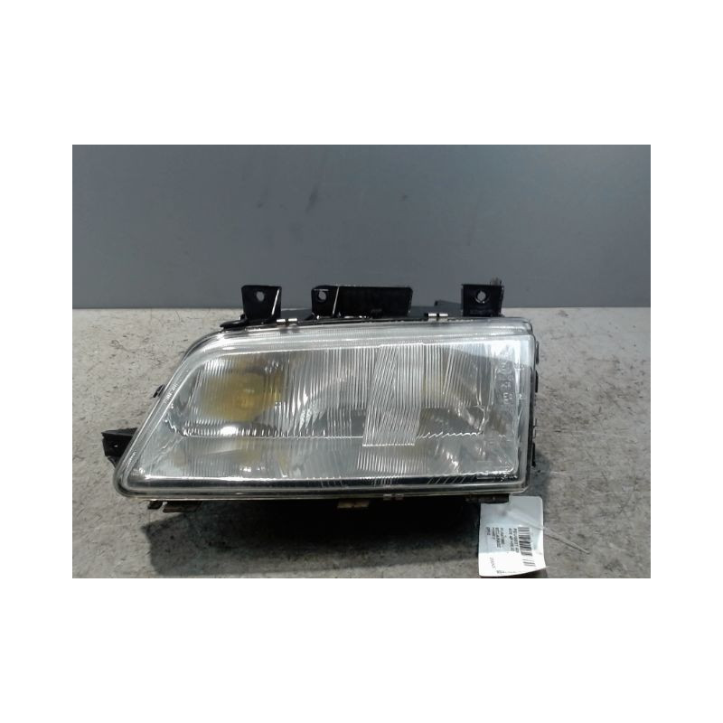 PHARE GAUCHE PEUGEOT 405 -92
