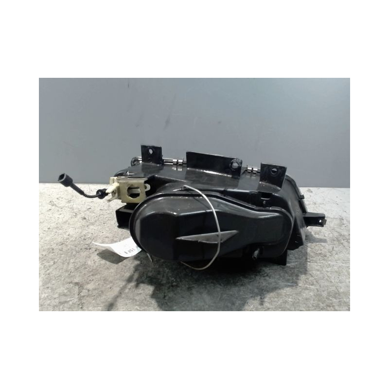 PHARE GAUCHE PEUGEOT 405 -92