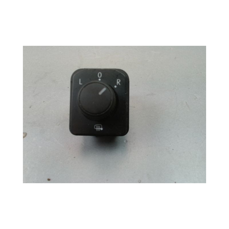 COMMANDE RETROVISSEUR EXTERIEUR ELECTRIQUE SKODA KAMIQ