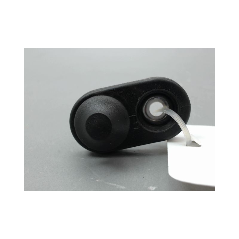 CONTACTEUR PORTE AVANT DROIT CITROEN C1 5P