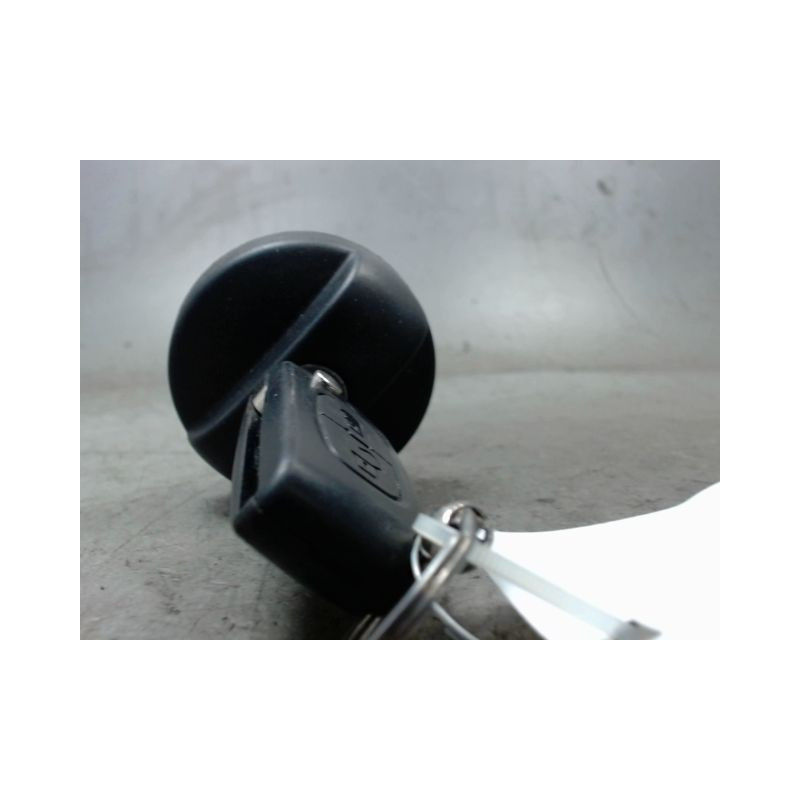BOUCHON RESERVOIR A CARBURANT CITROEN C3 2009-