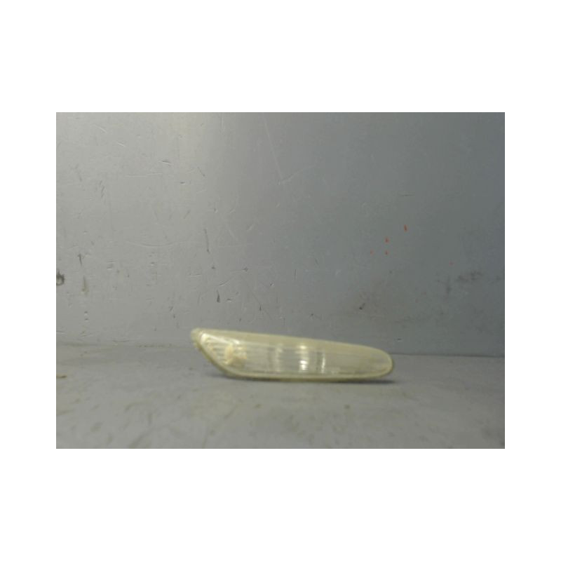 REPETITEUR AILE DROIT B.M.W. SERIE 1