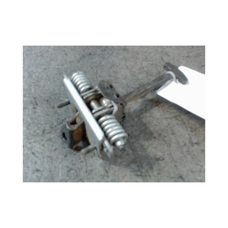 TIRANT PORTE AVANT DROIT PEUGEOT PARTNER FGT 2002-