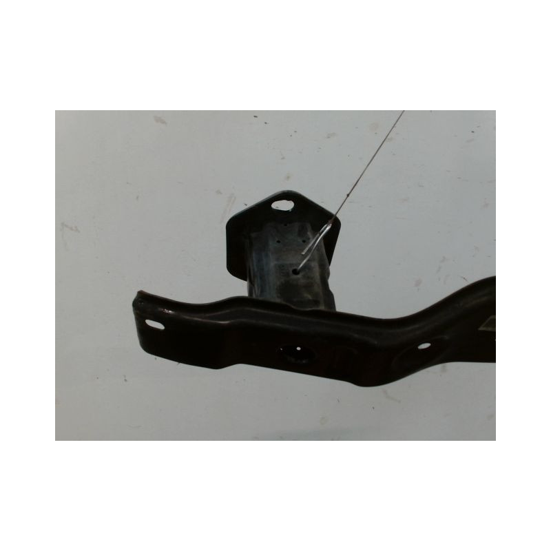 RENFORT PARE-CHOC ARRIERE  B.M.W. SERIE 1