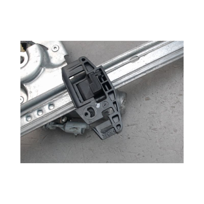 MECANISME LEVE-GLACE AVANT DROIT CITROEN C3