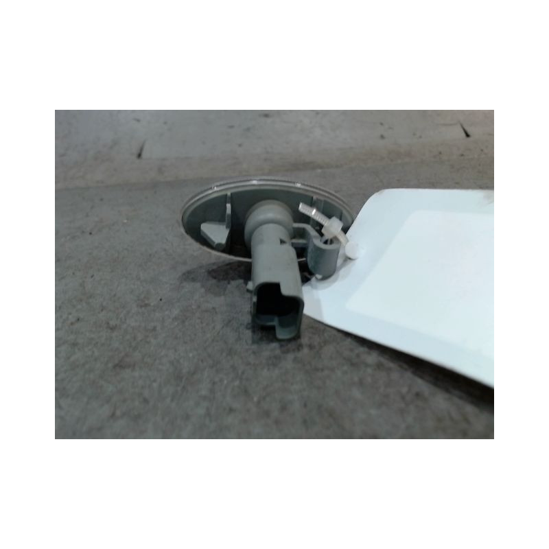 REPETITEUR AILE GAUCHE CITROEN BERLINGO