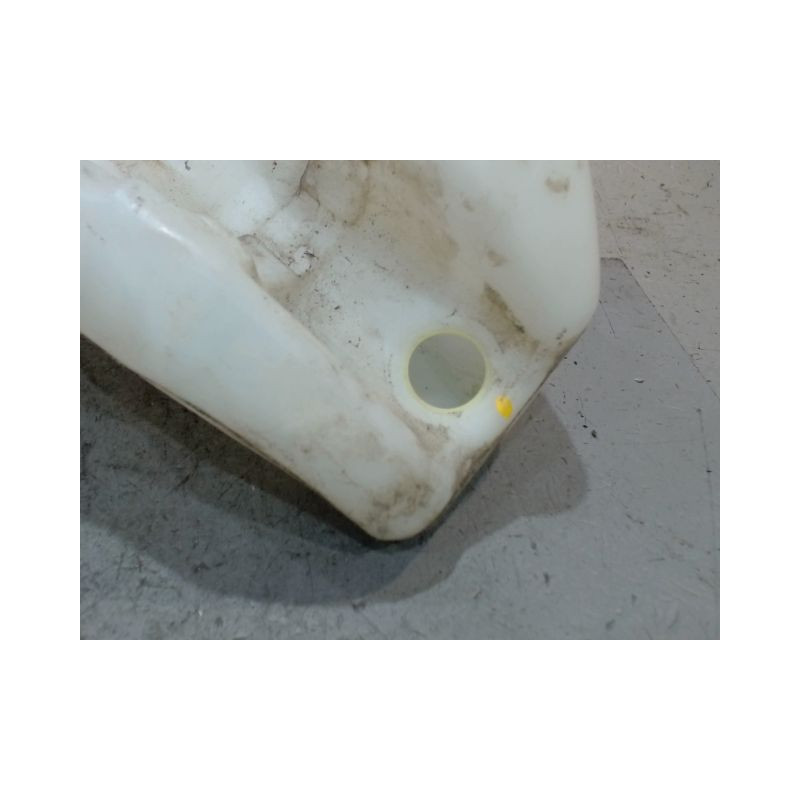 RESERVOIR LAVE-GLACE AVANT CITROEN C3