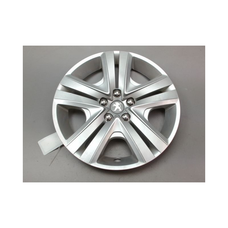 ENJOLIVEUR DE ROUE PEUGEOT 208 2012-...