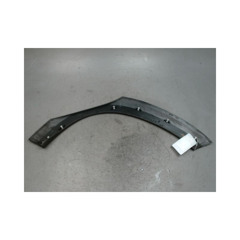 ELARGISSEUR AILE ARRIERE DROIT PEUGEOT 2008