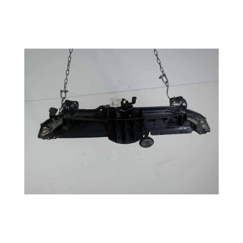 TRAVERSE SUPERIEURE ARMATURE AVANT TOYOTA YARIS 2005-