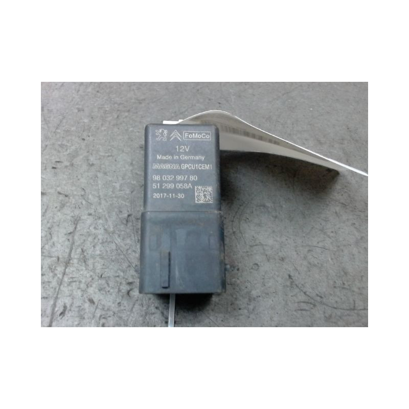 BOITIER DE PRECHAUFFAGE PEUGEOT 308