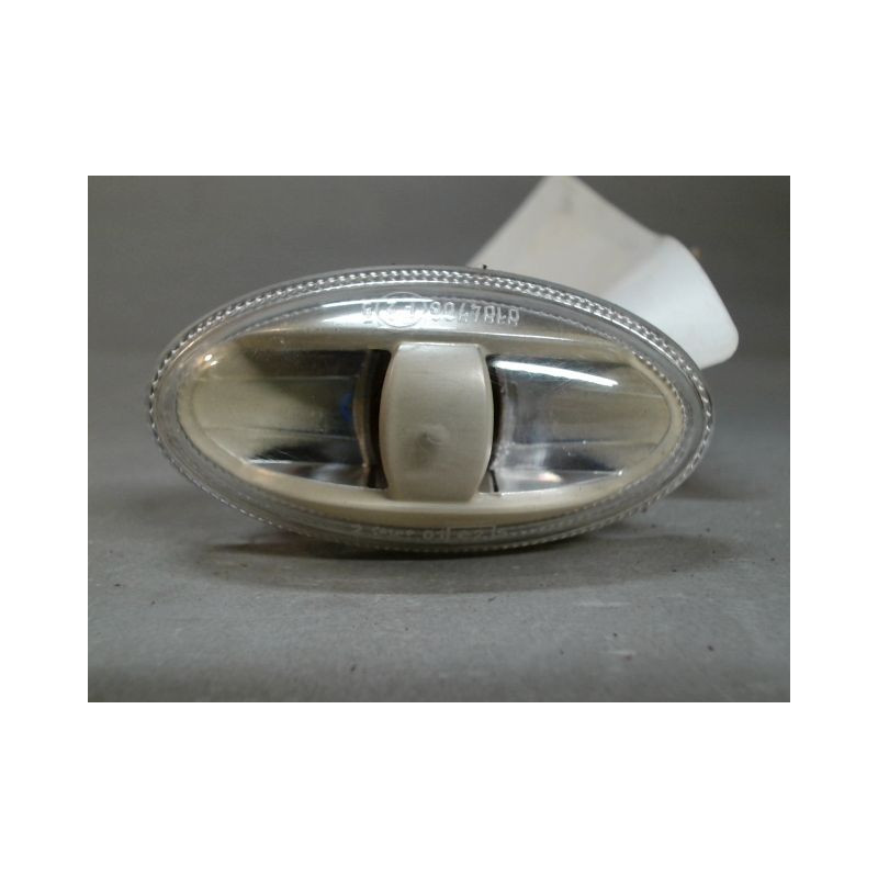 REPETITEUR AILE DROIT CITROEN C3