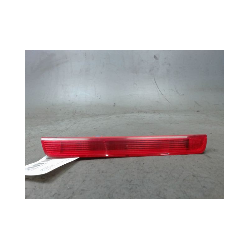 FEUX STOP SUPPLEMENTAIRE NISSAN PULSAR