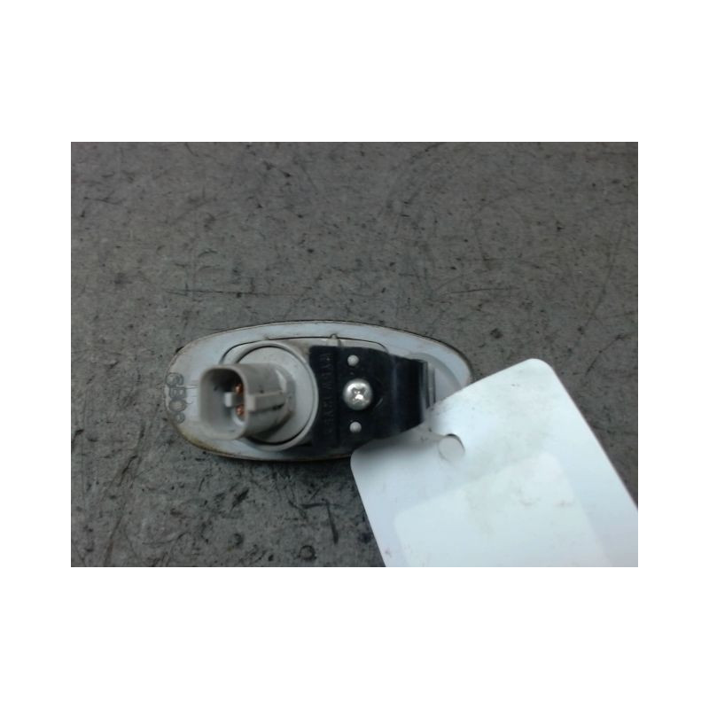 REPETITEUR AILE DROIT PEUGEOT ION