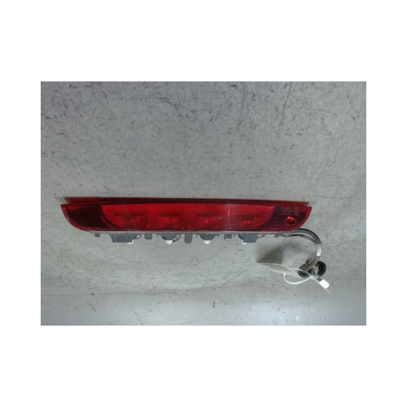 FEUX STOP SUPPLEMENTAIRE PEUGEOT ION