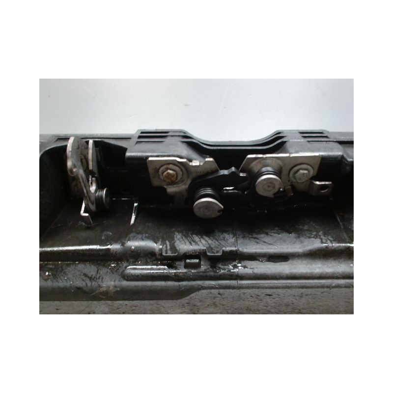 TRAVERSE SUPERIEURE ARMATURE AVANT PEUGEOT 308