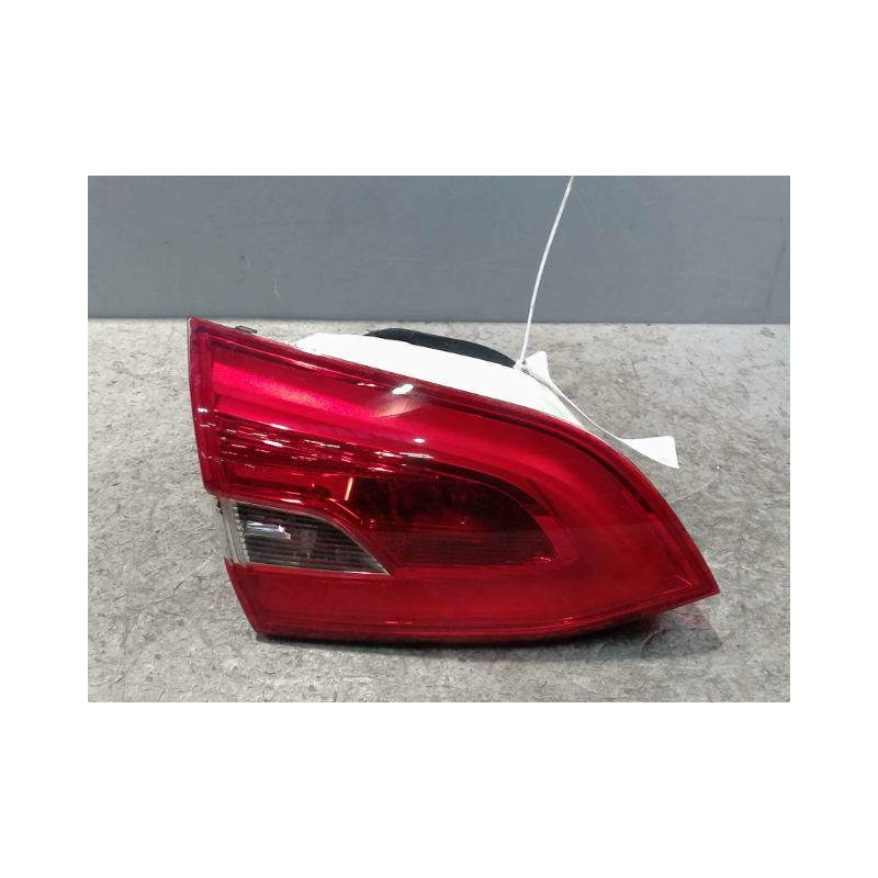 FEU ARRIERE INTERIEUR GAUCHE PEUGEOT 308 SW 2008-