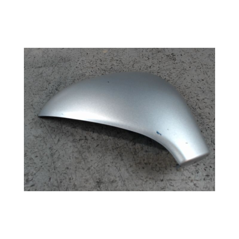 CARENAGE RETROVISEUR EXTERIEUR DROIT PEUGEOT 207 3P