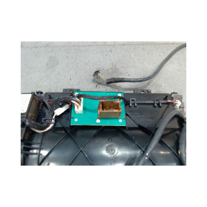 ECRAN GPS PEUGEOT 5008
