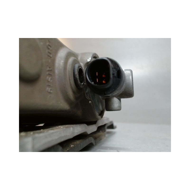 COMPAS DROIT CAPOT B.M.W. SERIE 5