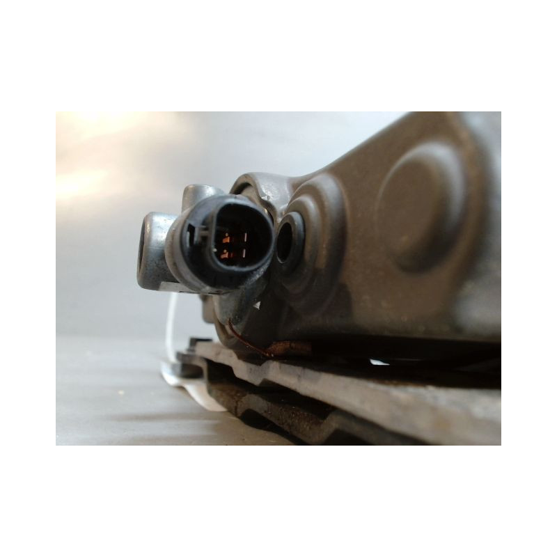 COMPAS GAUCHE CAPOT B.M.W. SERIE 5