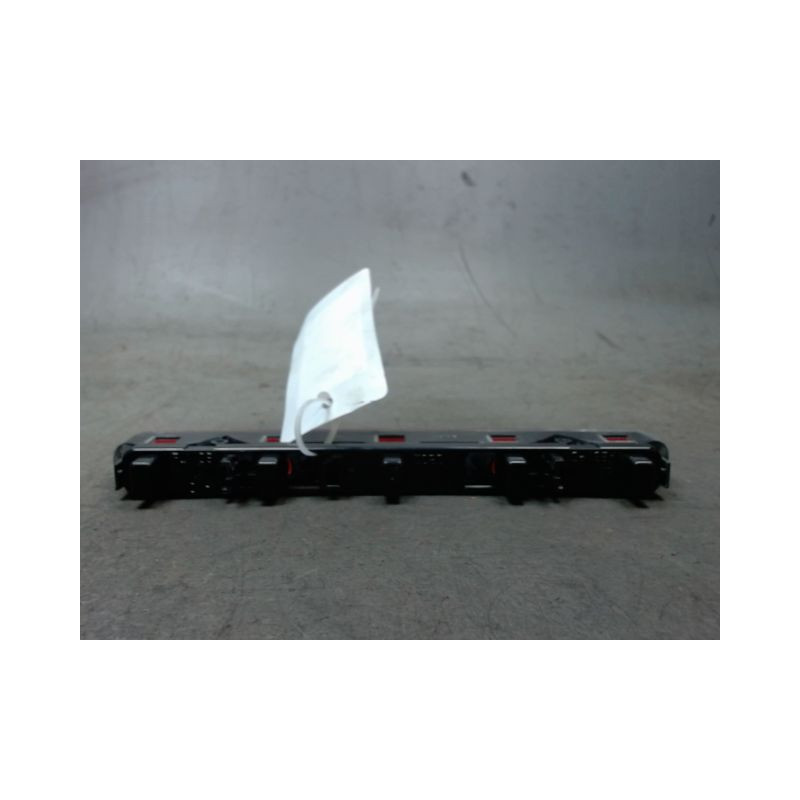 FEUX STOP SUPPLEMENTAIRE CITROEN SAXO 99-