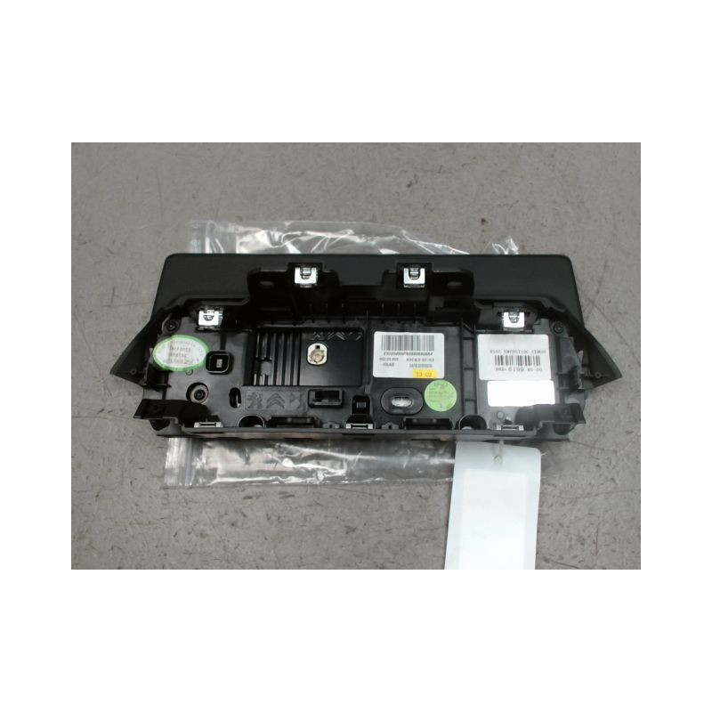 ECRAN GPS PEUGEOT 2008