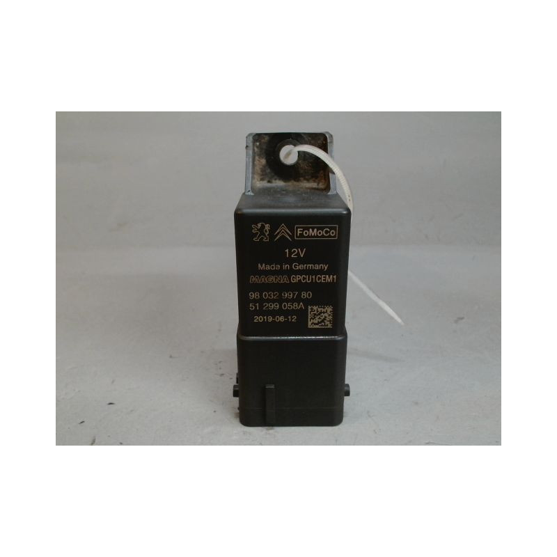 BOITIER DE PRECHAUFFAGE PEUGEOT 208