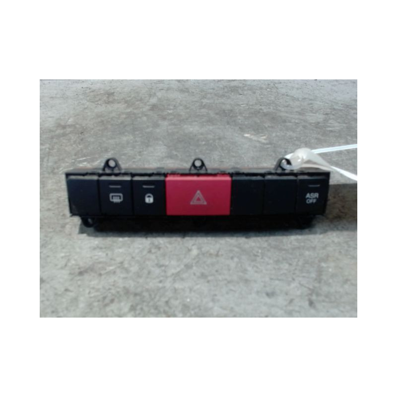 BOUTON DE WARNING PEUGEOT BOXER