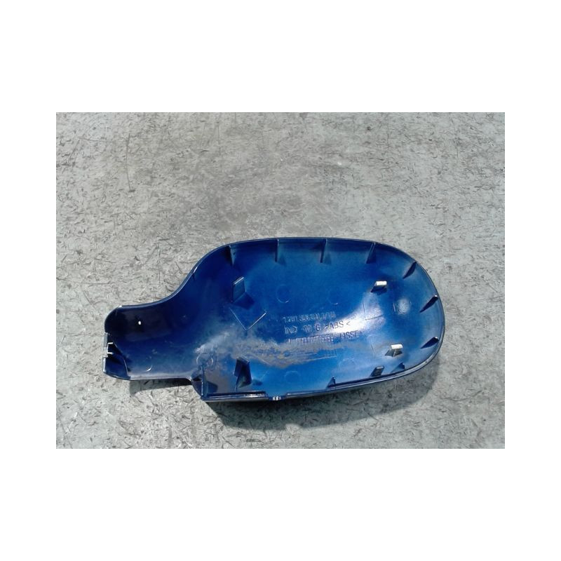 CARENAGE RETROVISEUR EXTERIEUR DROIT RENAULT CLIO II PH.1 98-2001