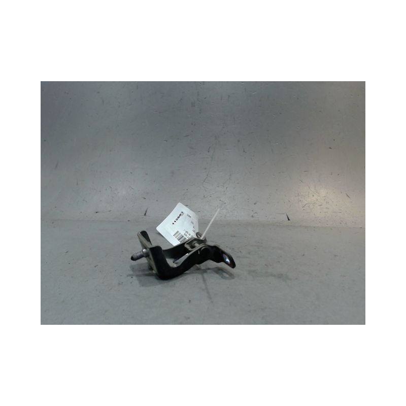 CHARNIERE HAYON G PEUGEOT 5008